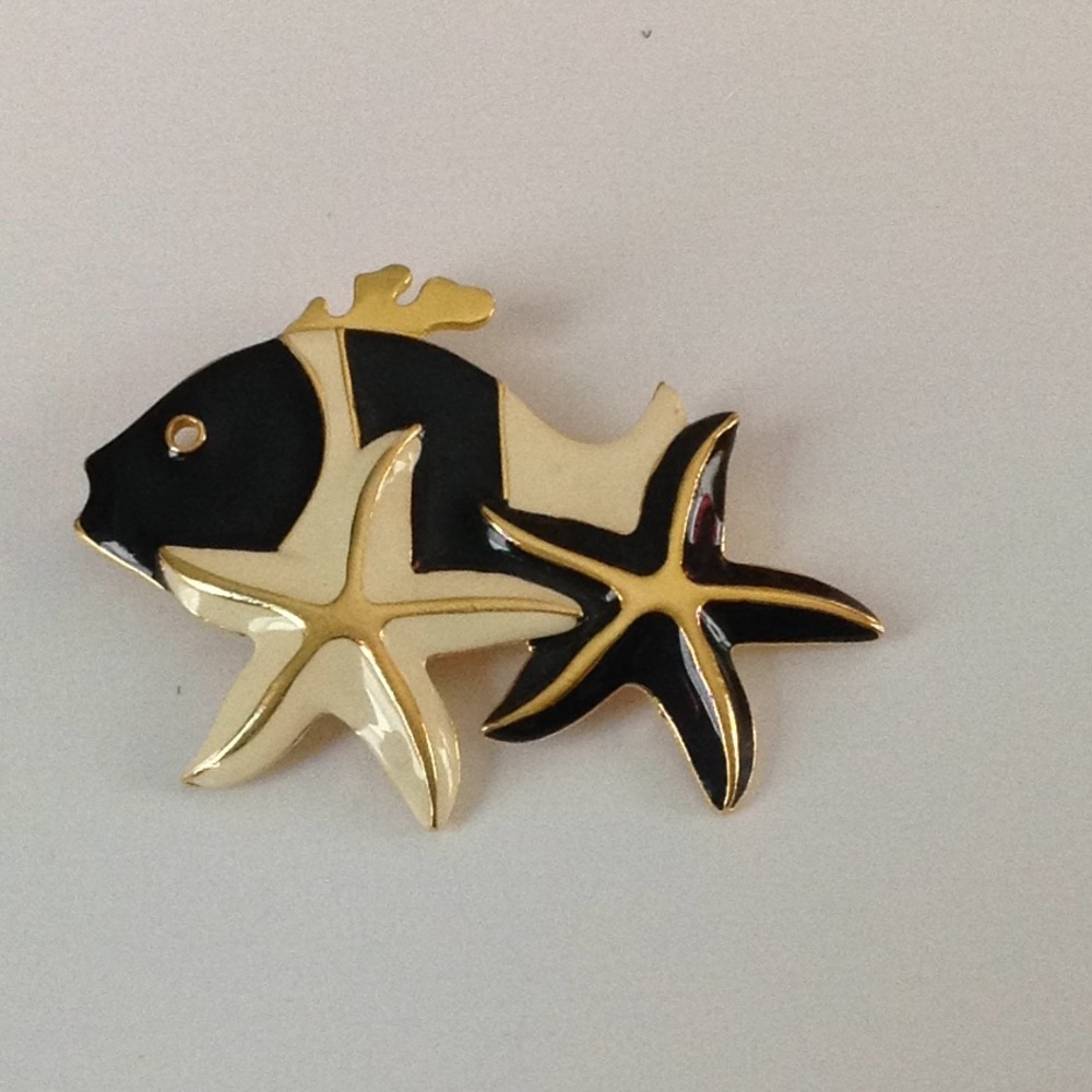 Fish pin gold black and white Women’s fashion jewelry